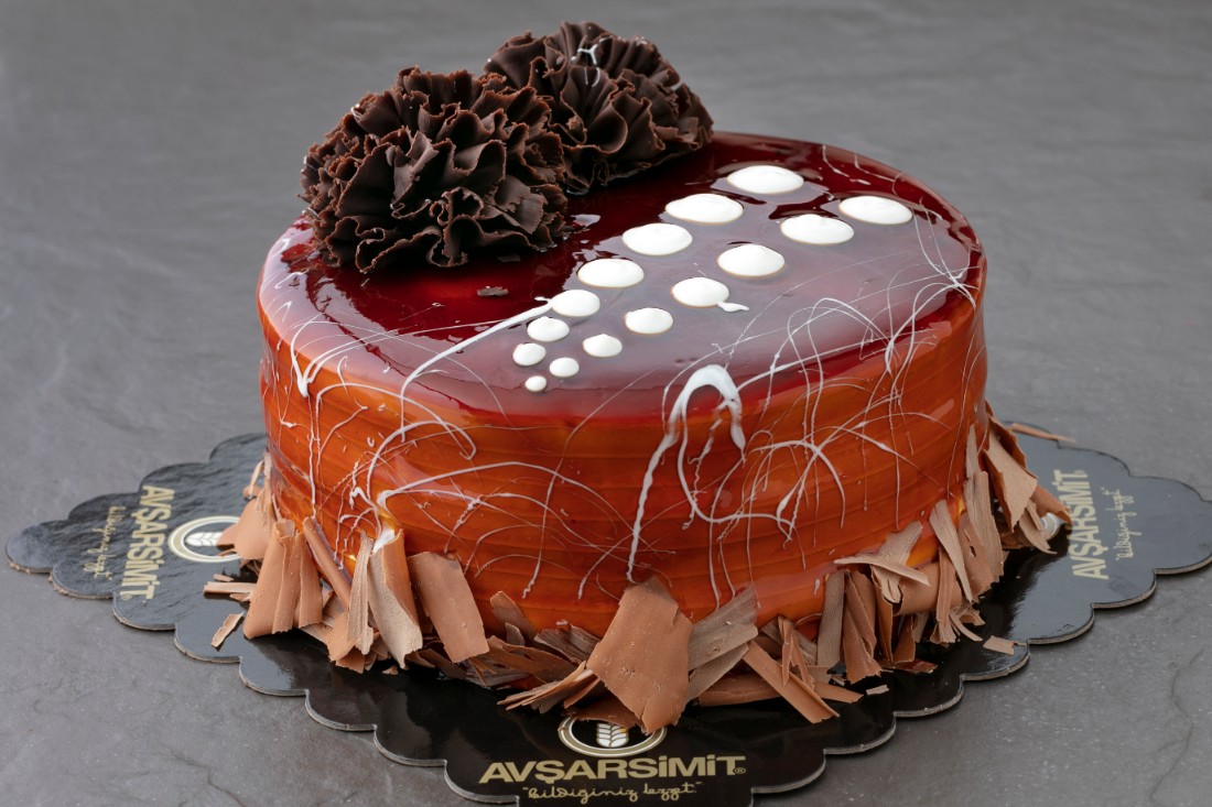 KARAMELLİ YAŞ PASTA